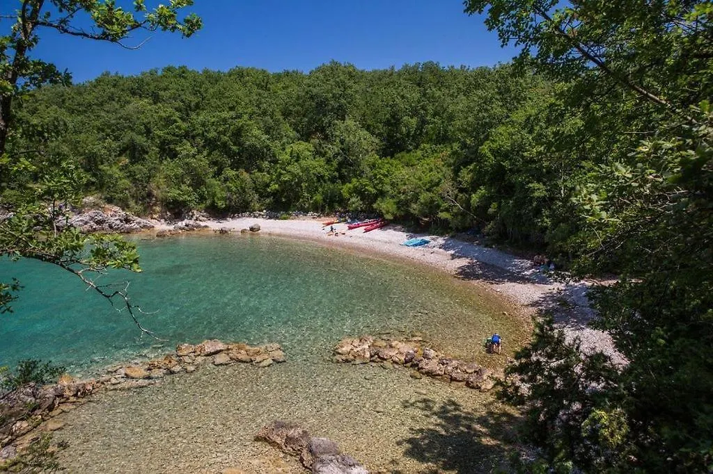 Apartments Vesna Pinezici  Croatia