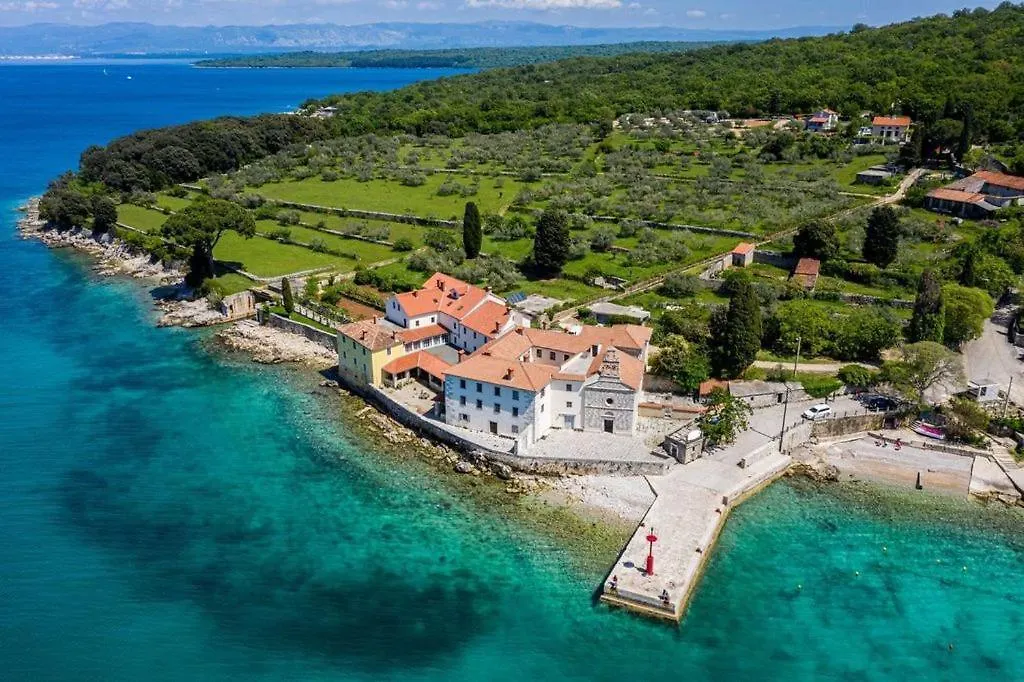 Apartments Vesna Pinezici  Pinezici (Krk)