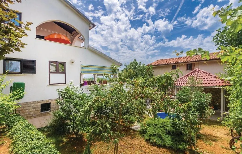 Apartments Vesna Pinezici  Croatia