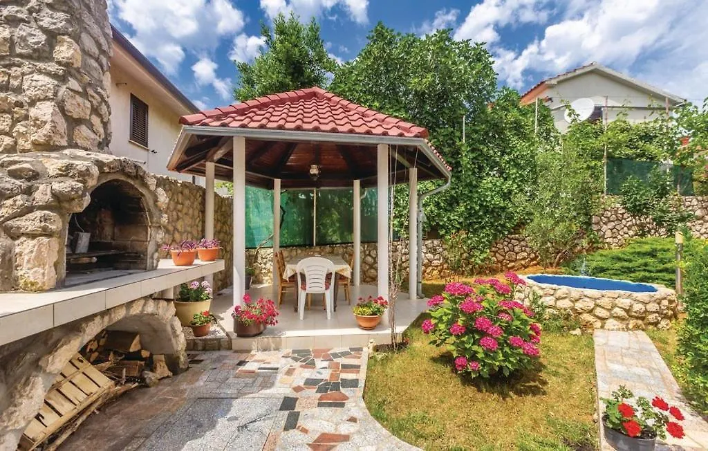 Apartments Vesna Pinezici  Croatia
