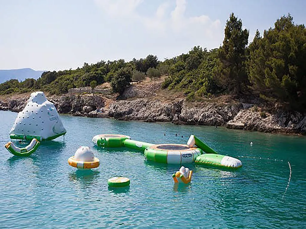 Apartments Vesna Pinezici  Croatia