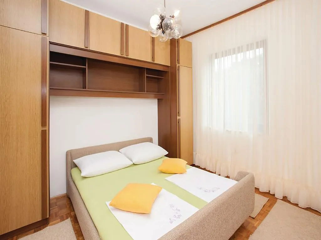 Apartments Vesna Pinezici  Croatia